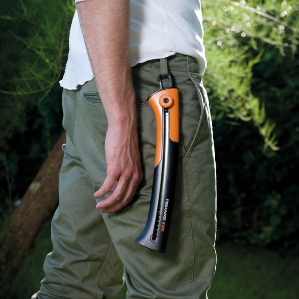 Подарочный набор Fiskars (Топор 1015618+точило 1000601+пила 1000613) 2021272
