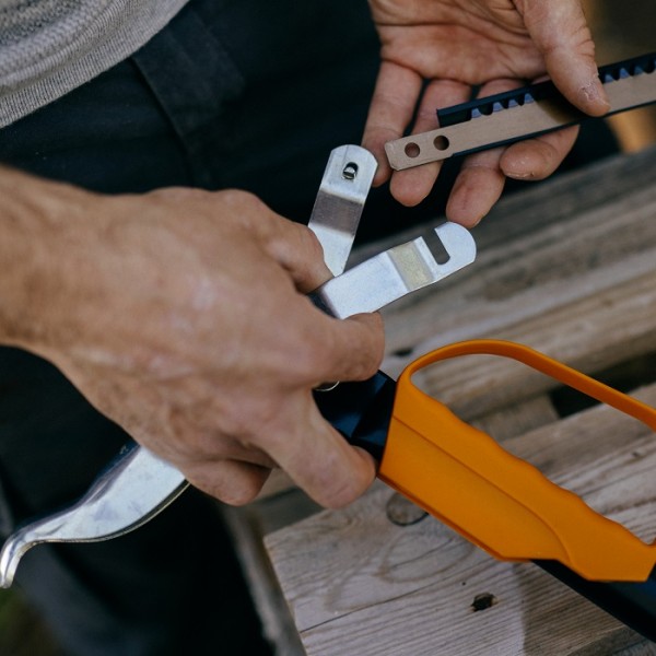 Лучкова пила Fiskars SW30 54 см 21" (1001621) пилки