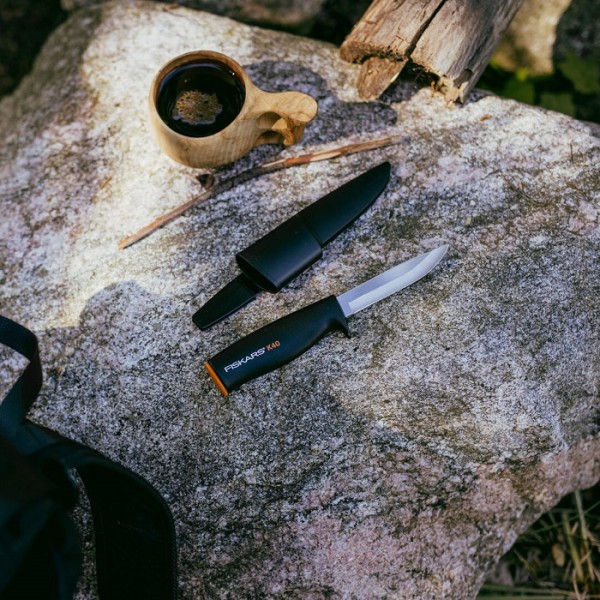 Подарочный набор Fiskars (Топор XXS X5 1015617 + нож + точилка) 1057913