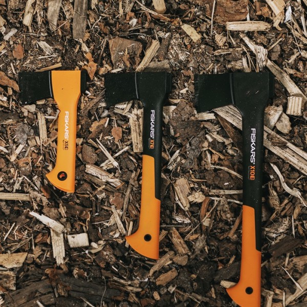 Подарочный набор Fiskars (Топор 1015618+чем 1023619+пила 1000614) 2021273