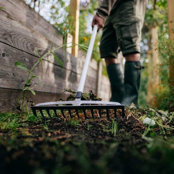 Грабли для почвы Fiskars Xact (M) 370 мм 1027039