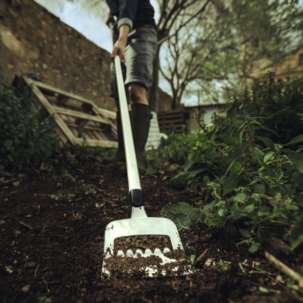 Голландская мотыга Fiskars Xact 125 мм 1027041