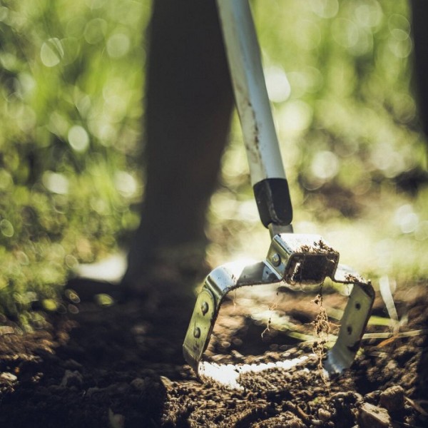 Тяпка для удаления сорняков Fiskars Xact 135 мм 1027042
