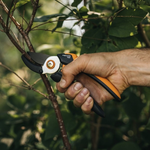Контактний секатор до 22 мм Fiskars Solid™ Anvil P361 (1057165)