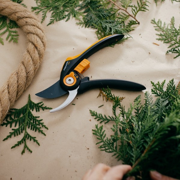 Площинний секатор до 24 мм Fiskars Plus SmartFit Bypass, P541 (1057169)