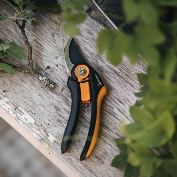 Площинний секатор до 24 мм Fiskars Plus SmartFit Bypass, P541 (1057169)