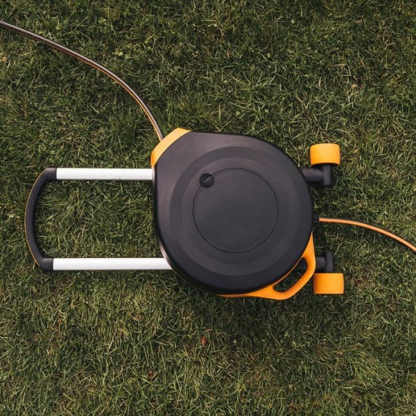 Катушка-тележка со шлангом автоматическая Fiskars X-series XL (1067548)