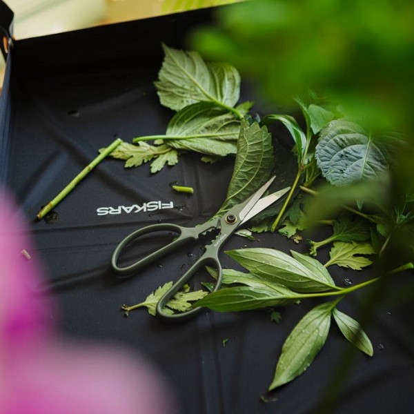 Ножницы для теплиц и комнатных растений Fiskars Plant care с держателем (1075316)