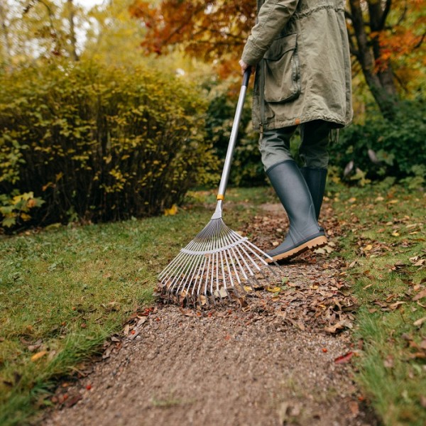 Граблі віялові металеві Fiskars Ergonomic™ (1076977)