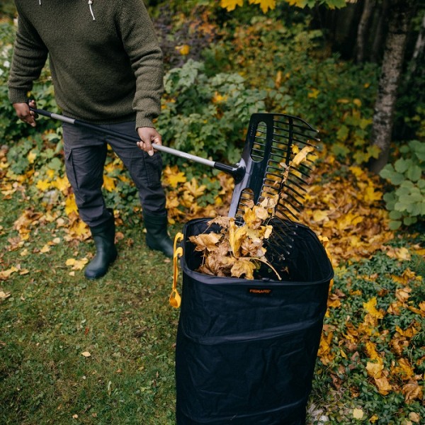Лопата-граблі для листя Fiskars Ergonomic (1077116)