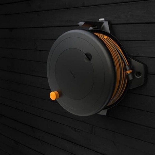 Котушка зі шлангом Fiskars Solid M 1/2" 13 мм, 20 м + настінний кронштейн (1059608) 1059608