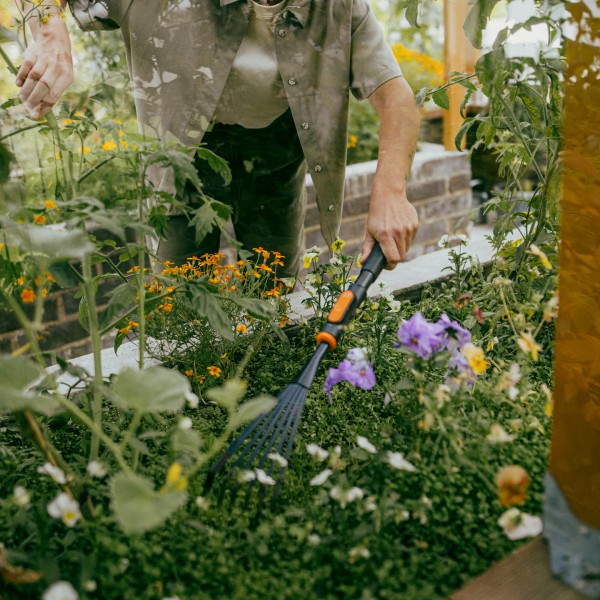 Граблі Fiskars OneClick 12 см (1080682) 1080682 Граблі Fiskars OneClick 12 см (1080682) 1080682