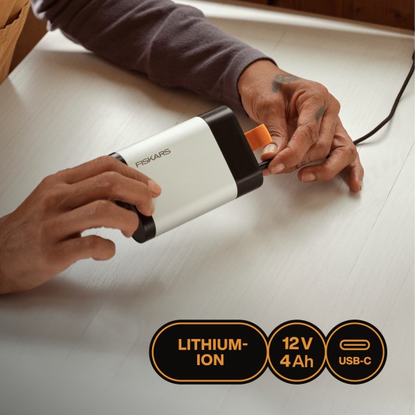 Акумулятор Fiskars 12V-4Ah, 2 шт (1082342) 1082342 Акумулятор Fiskars 12V-4Ah, 2 шт (1082342) 1082342