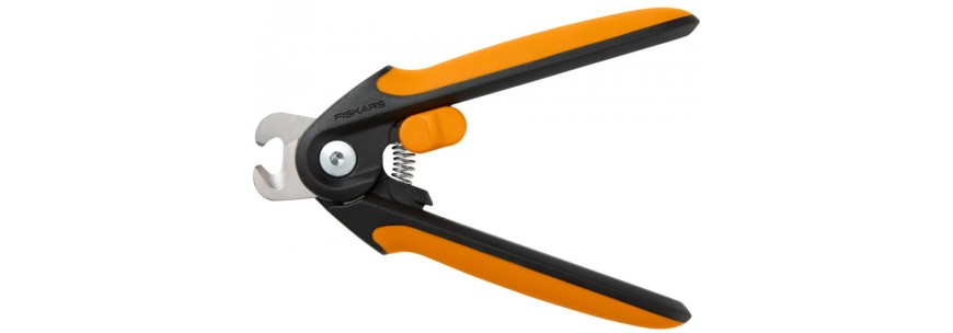 Інструменти для догляду за тваринами