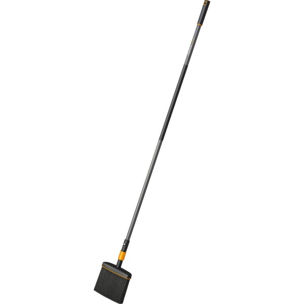 Метла для подметания Fiskars QuikFit 135534 (1001415)