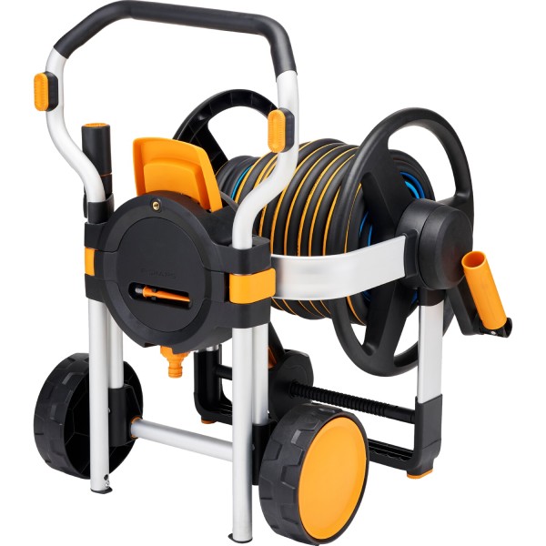Ручная катушка Fiskars XL со шлангом и набором аксессуаров 1062256