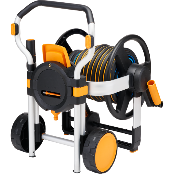 Ручная катушка Fiskars XL со шлангом и набором аксессуаров 1062256