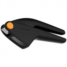 Пресc для чеснока Fiskars Functional Form 1014349