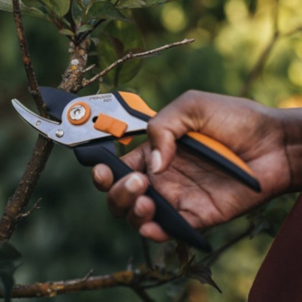 Секатор з ковадлом Fiskars Solid™ (P371) 1057166