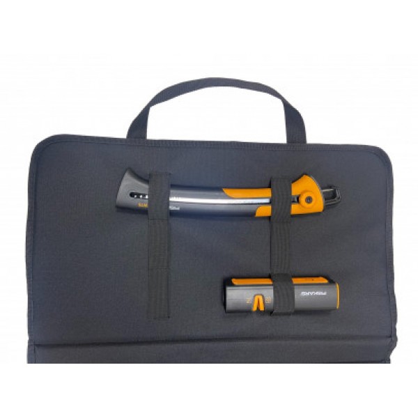 Подарочный набор Fiskars (Топор 1015640+точило 1000601+чем 1023619+пила 1000614) 2021284
