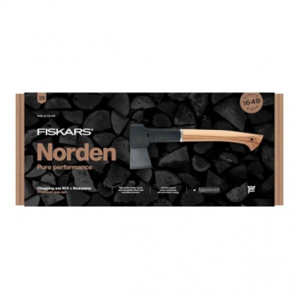 Подарочный набор Fiskars Norden chopping axe N10 + sharpener SET 1052276