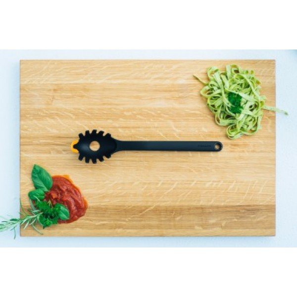 Нож для чистки Fiskars Functional Form 1019534